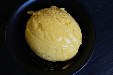 С кусочками манго