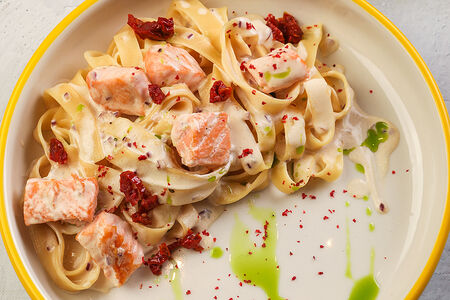 Паста с грибами и телячьей щечкой