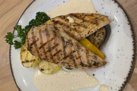 Стейк куриной грудки по-итальянски