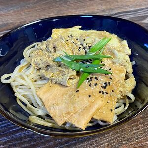 Удон с лососем