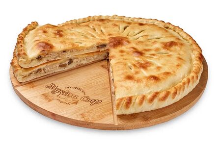 Осетинский пирог курица, сыр, грибы