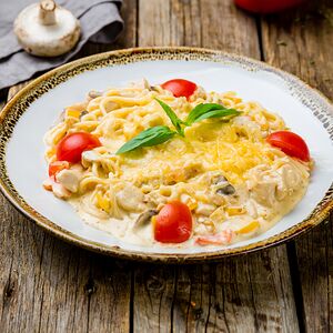 Спагетти с курицей