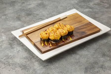 Ролл сырный с курицей