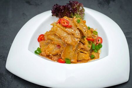 Говяжий рубец в остром соусе