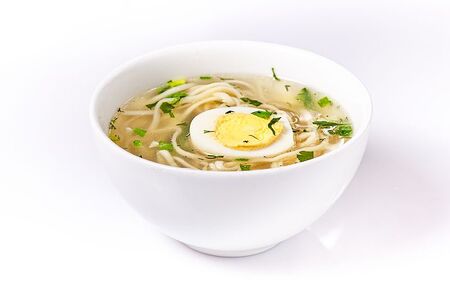 Бульон с лапшой