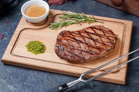 Стейк Рибай