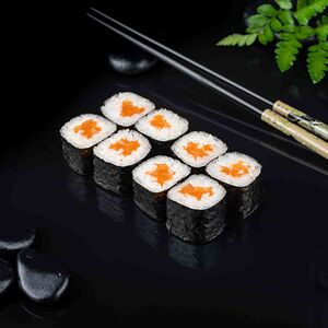 Ապխտած սաղմոնով մակի