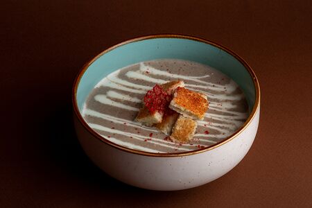 Крем суп с грибами