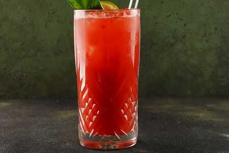 Клубничный лимонад