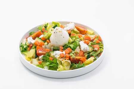 Форель с яйцом пашот