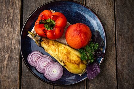 Баклажан на углях