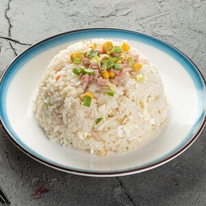 Рис жареный по-янчжоуски