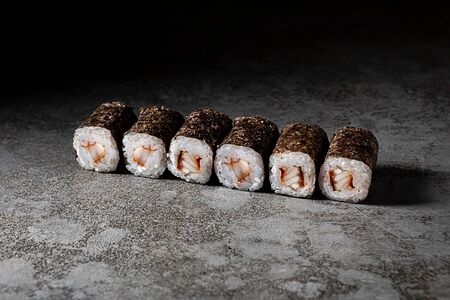 Ролл с угрем