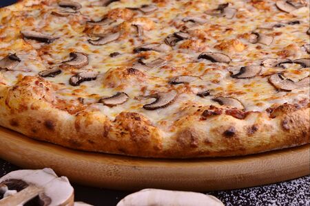 Пицца Грибная