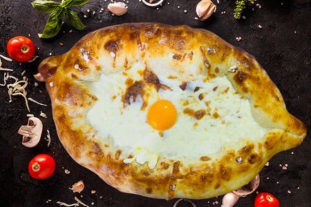 Хачапури по-аджарски