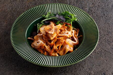 Копченые свиные ушки