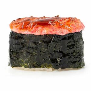 Запечённый гункан с копчёным лососем