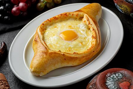 Хачапури по-аджарски