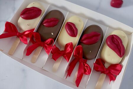 Пирожное эскимо Губы