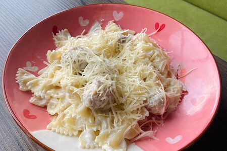 Паста с фрикадельками из курочки