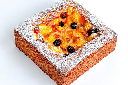 Сырный пирог с яблоками