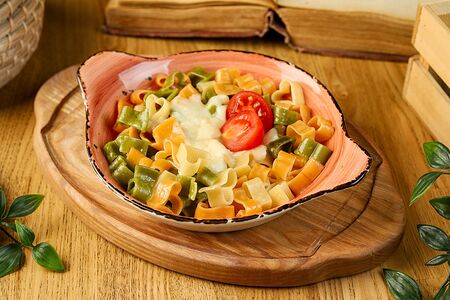 Цветные макарошки с сыром