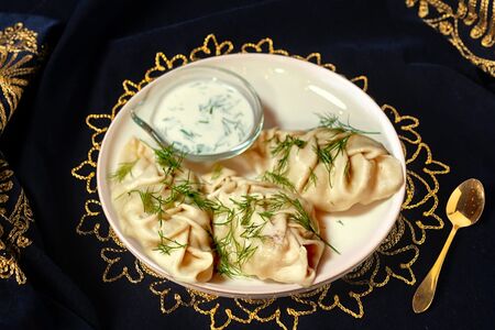 Манты с картофелем и свининой свининой