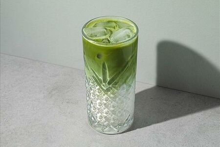 Айс матча на банановом молоке