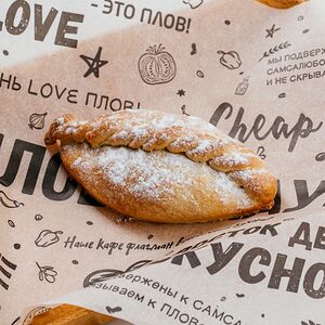 Самса с вишней