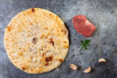 Осетинский пирог с рубленым мясом