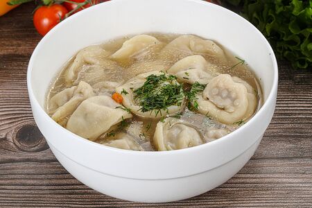 Суп с пельменями