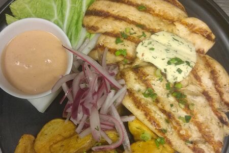 Стейк из куриного филе