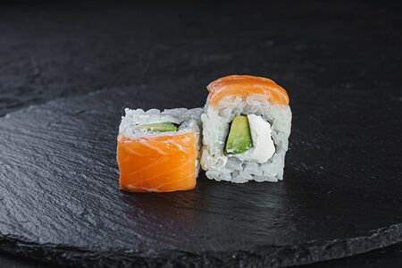 Ролл Филадельфия с авокадо