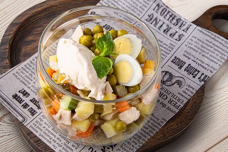 Оливье с куриной грудкой