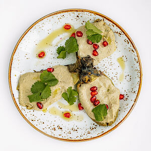 Печеный баклажан в нежном соусе