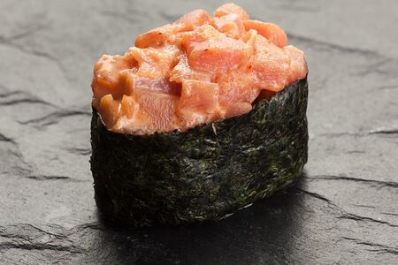 Суши Спайси магуро