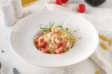 Спагетти с креветками