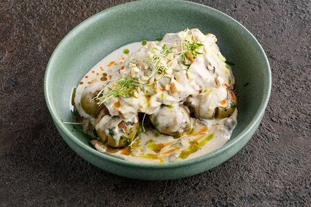 Свиная вырезка с картофелем, грибами и трюфельным соусом