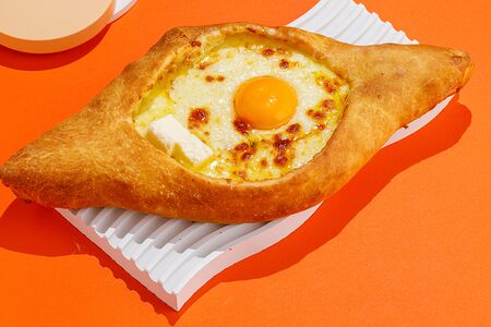 Хачапури по-аджарски