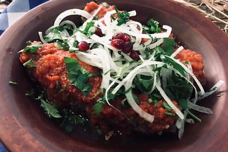 Люля-кебаб в соусе классический