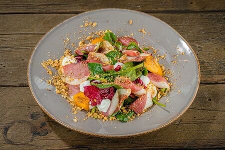 Салат с копчёной уткой