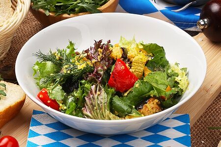 Постный салат из запеченных овощей