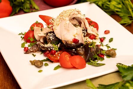 Фирменный салат Сакартвело