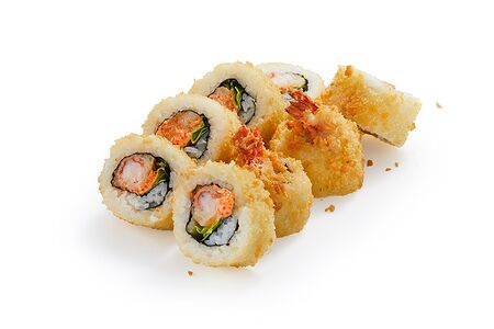 Теплый ролл с креветкой в кляре и сливочном соусе