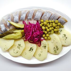 Сельдь с картофелем