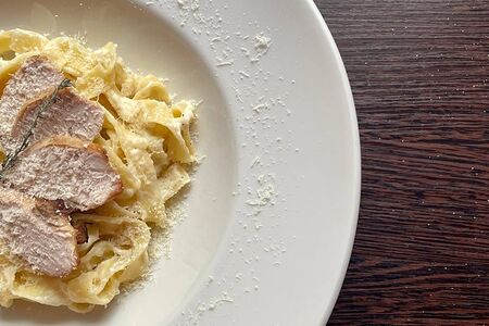 Паста Альфредо с куриной грудкой