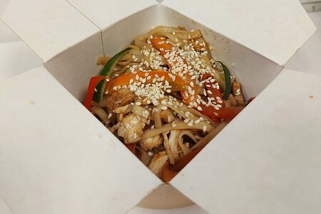 Лапша Вок с курицей