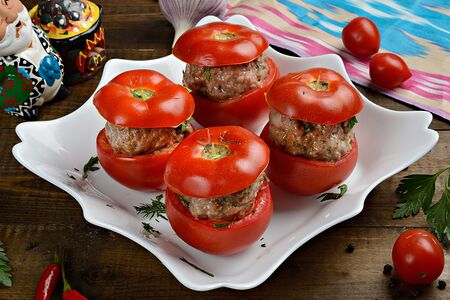 Помидор фаршированный