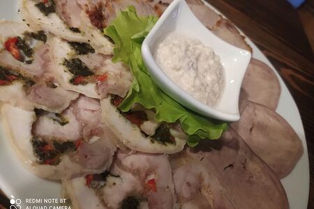 Мясные деликатесы