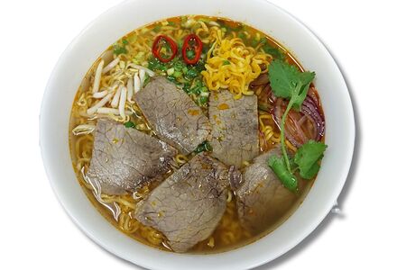 Суп с яичной лапшой Ми Том